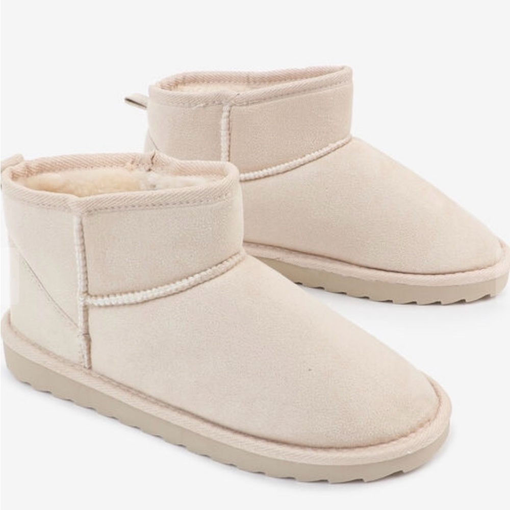 Ugg Style Boots